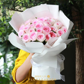 【轻云蔽月】33支洛神玫瑰花束