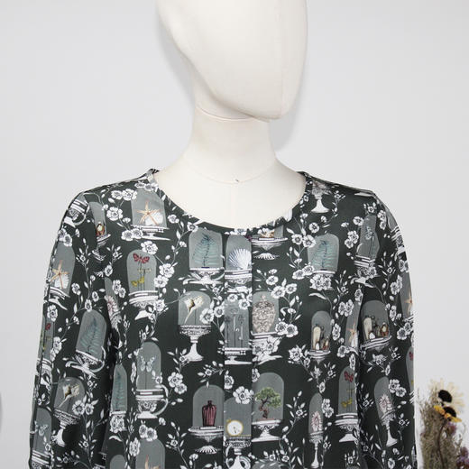 FOCALS福柯斯夏季新款桑蚕丝圆领七分袖印花套头上衣FRR2N088GV 商品图3