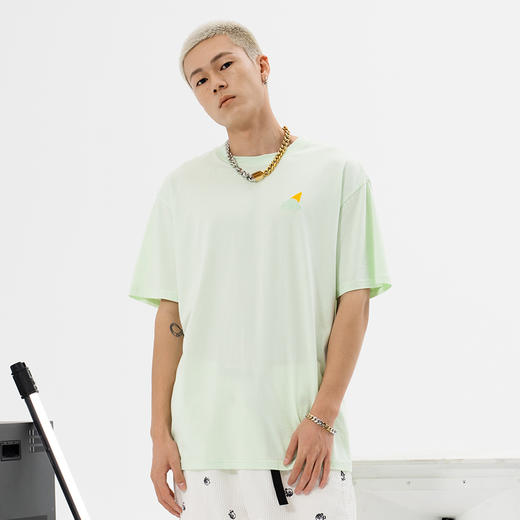 MISHKA大眼球潮牌2022春夏新品后背LOGO印花基础版圆领短袖T恤M21100029M 商品图1