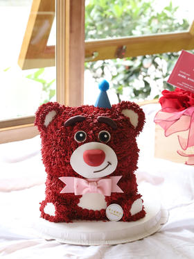 🍓熊立体半翻糖蛋糕