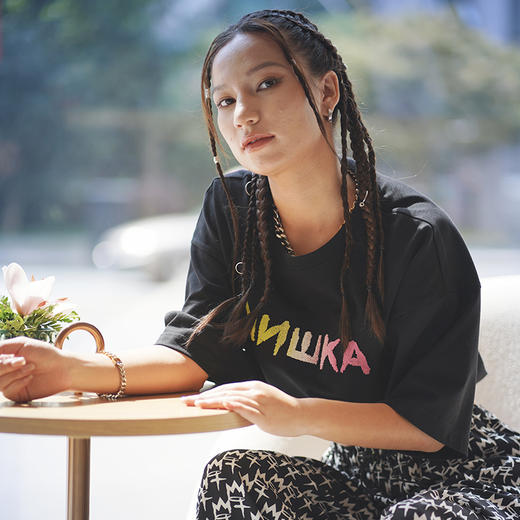 MISHKA大眼球潮牌2022春夏新品 立体渐变绣花圆领短袖T恤男女同款M21100086M 商品图1