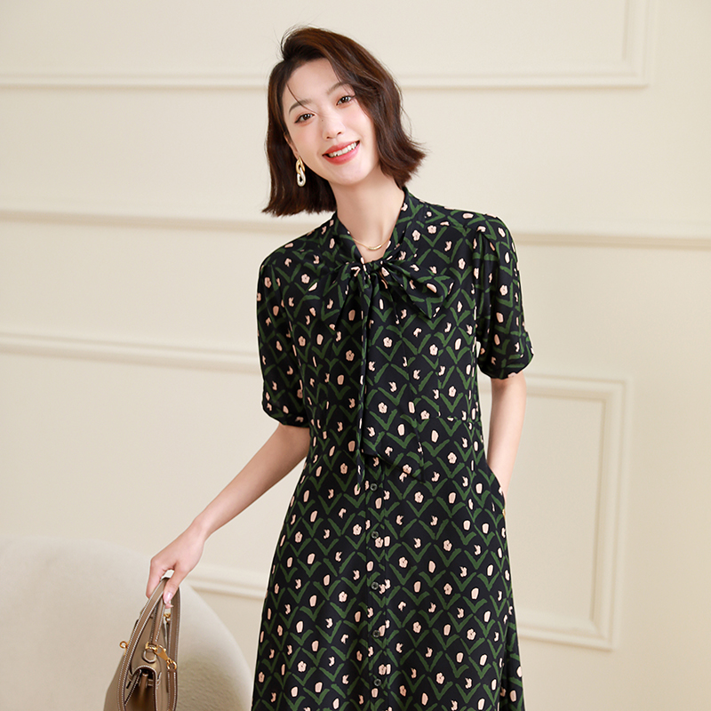 火桐hooton飘带连衣裙YT18