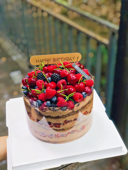 车厘子巧克力蛋糕 商品图2