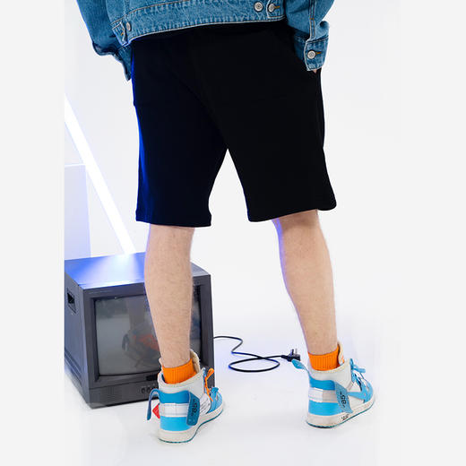 MISHKA大眼球潮牌2022春夏新品街头休闲运动短裤五分裤男女M21100892M 商品图2