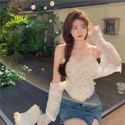 【甜美纯欲风！性感蕾丝吊带】免穿内衣自带胸垫，法式超仙无袖上衣！辣妹美背无钢圈背心，打底外穿裹胸内搭碎花无袖T恤 商品图4