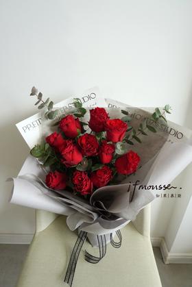 「520特别款」11只红玫瑰花束