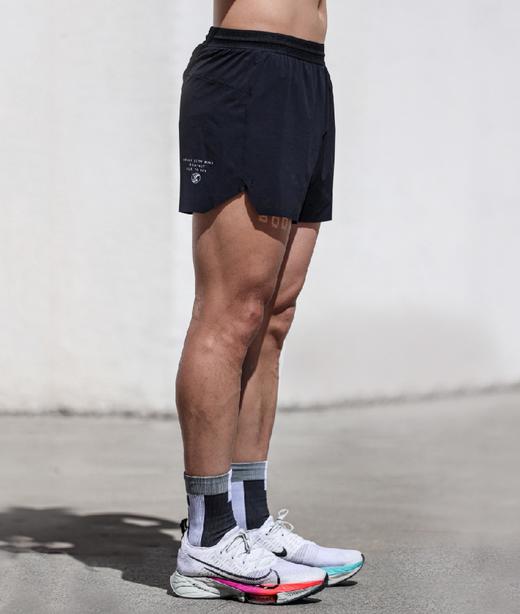 BODYWIT身体智慧飞天男3寸竞速跑步透气速干二合一手机袋短裤 商品图2