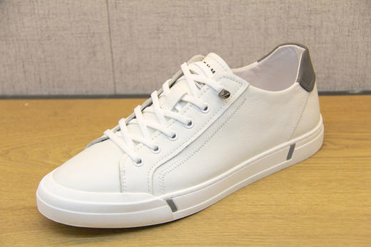 豪行秋款10395259平底小白鞋男士休闲鞋透气百搭韩版潮流板鞋 专柜正品 商品图1