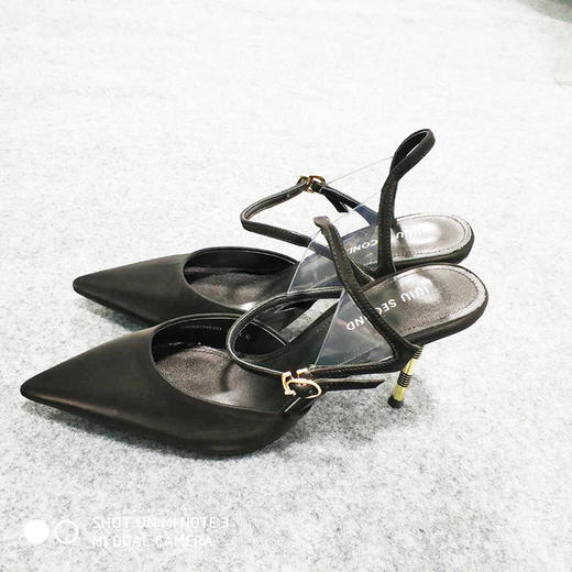 IUIU SECOND 夏季超高跟牛皮尖头后空凉鞋U20AH19461 商品图5