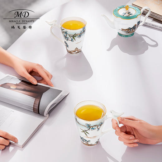 【6F】玛戈隆特 M20西湖盛宴骨瓷小鸟对杯 家用中式创意情侣马克杯礼盒装 商品图4