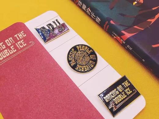 宇宙塑料人乐队徽章 商品图0