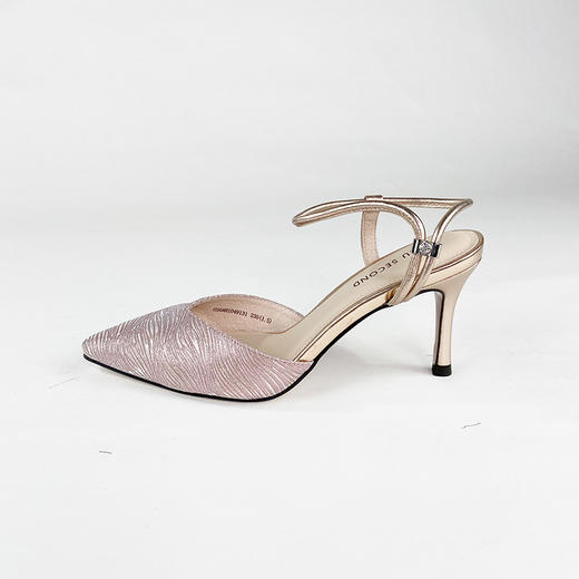 IUIU SECOND 时尚水波纹格利特尖头高跟后空凉鞋U20AH10491 商品图5