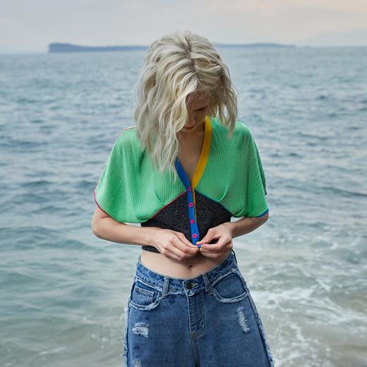 撞色拼接针织上衣 商品图1