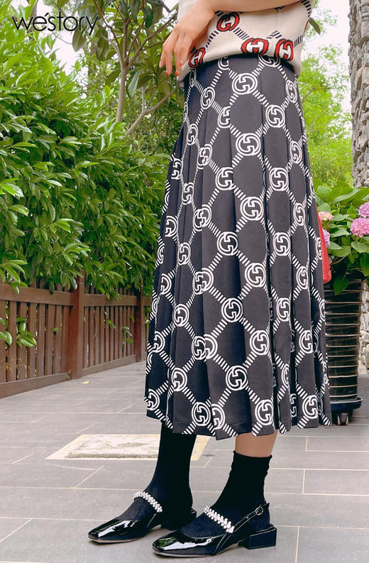 westory2022年春夏新款法式气质水钻低跟包头凉鞋玛丽珍单鞋W22AH55031 商品图4