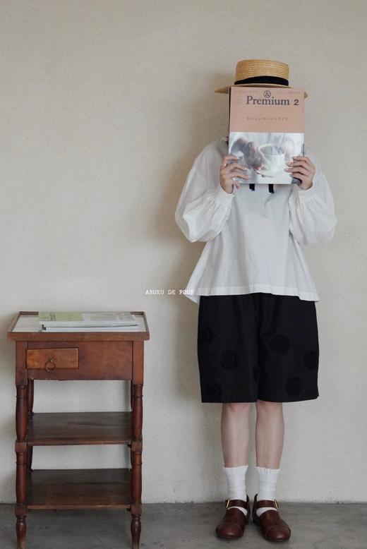 （4折）FRANCESCA卡其白黑色圆领上衣 商品图8