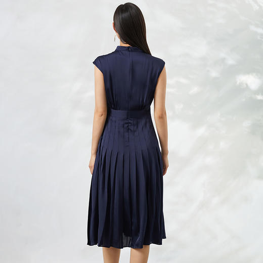 EITIE爱特爱6607306连衣裙 商品图3