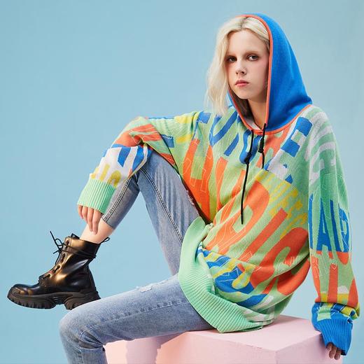 休闲字母提花卫衣 商品图1