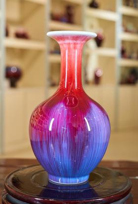 彩色丝毛釉赏瓶