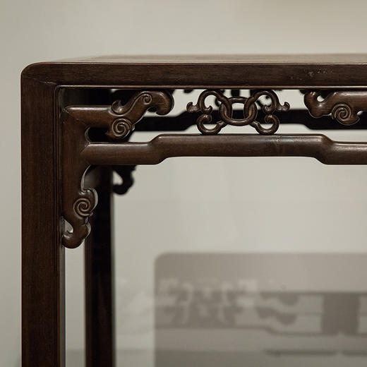 清 红木独板攒接拐子纹书桌 商品图1