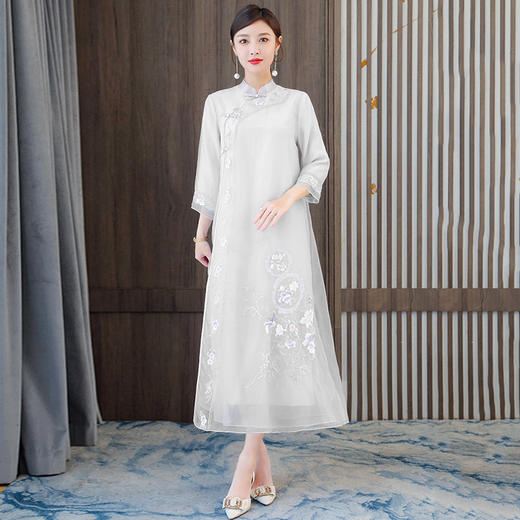 时尚刺绣连衣裙改良复古旗袍仙气飘逸年轻款茶服女装 AHM-yhfs7219 商品图3