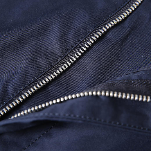 YvesFigarau伊夫·费嘉罗新品休闲短裤931503 商品图3