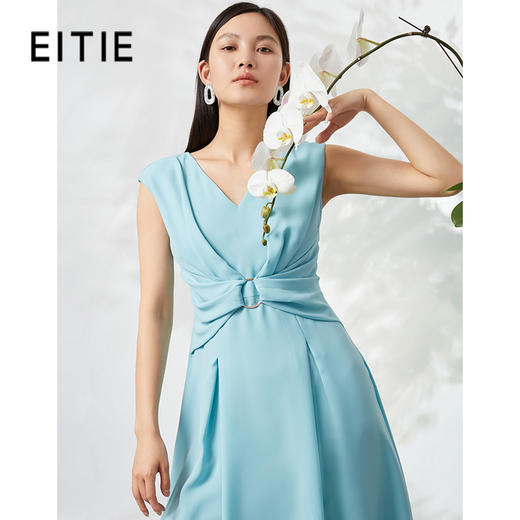 EITIE爱特爱夏季新款纯色百搭洋气收腰连衣裙6607367 商品图0