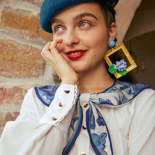 两三事梵高艺术花里蝴蝶秋新款复古白色衬衫女设计感小众上衣 商品图1