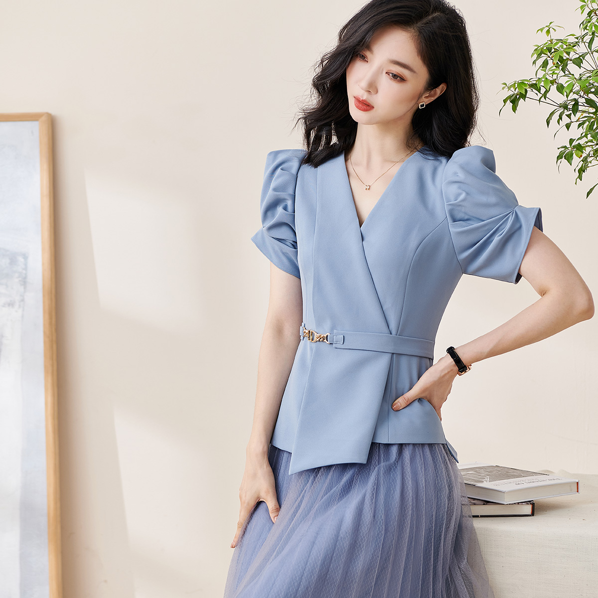 米思阳2025夏季新款职场通勤修身西装时尚设计感泡泡袖外套女1735
