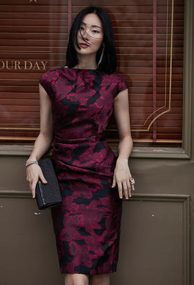 颈袖添香-连衣裙-“乱世佳人”J7280131A颈袖添香季新款短袖优雅气质修身印花连衣裙女中长款包臀裙J7280131A