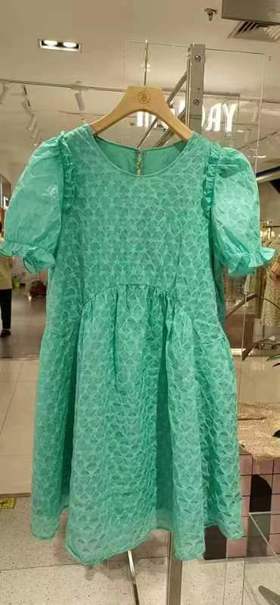 贝茜妮:连衣裙 款号：023L01067