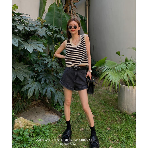 【复古又摩登】岚可可镂空针织宽松外穿背心 商品图0