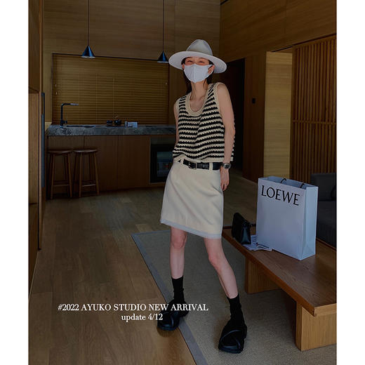 【复古又摩登】岚可可镂空针织宽松外穿背心 商品图1