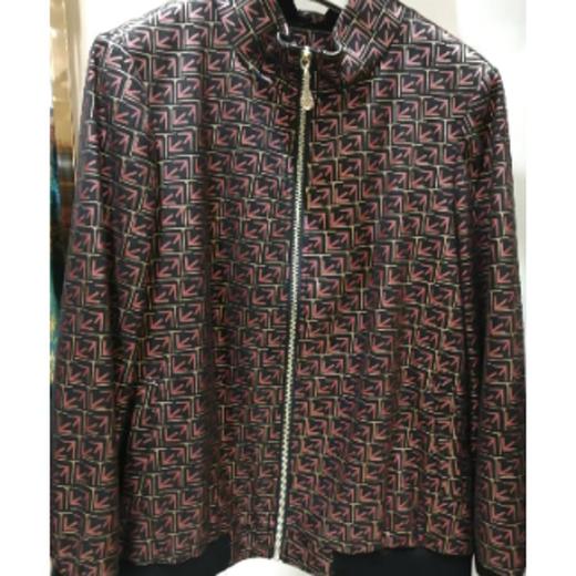 3楼  妙采针织上衣 商品图0