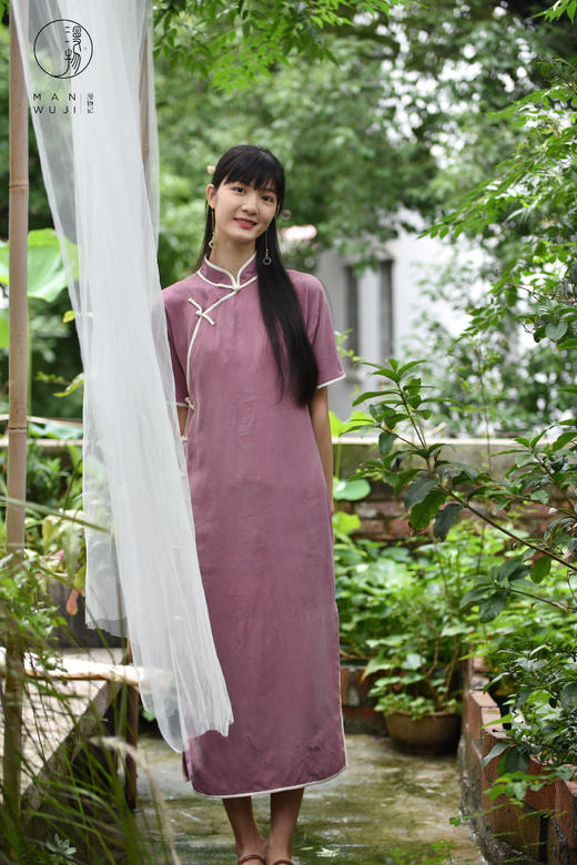 【漫物记】小满·铜氨丝彤管包边四分连袖旗袍 商品图0