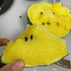 黄西瓜无限回购✅
黄心果肉如同冰激淋一般的口感，吃上一口就爱上，皮薄到可以吃，水份充沛，弹指就裂开，超甜超嫩～～4只/箱 商品缩略图9