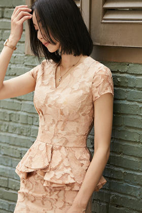 孤品 J8182399A颈袖添香修身OL显瘦包臀女士职场连衣裙女新款时尚气质J8182399A不退可换