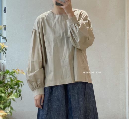 （4折）FRANCESCA卡其白黑色圆领上衣 商品图9