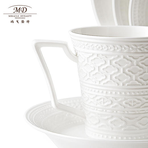 【6F】玛戈隆特 纯白浮雕陶瓷马克杯 家用水杯情侣北欧欧式奢华牛奶杯子 商品图1
