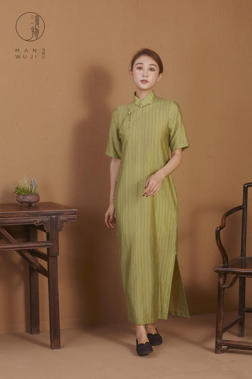 【漫物记】 丝棉绿条纹平肩四分袖旗袍 商品图7