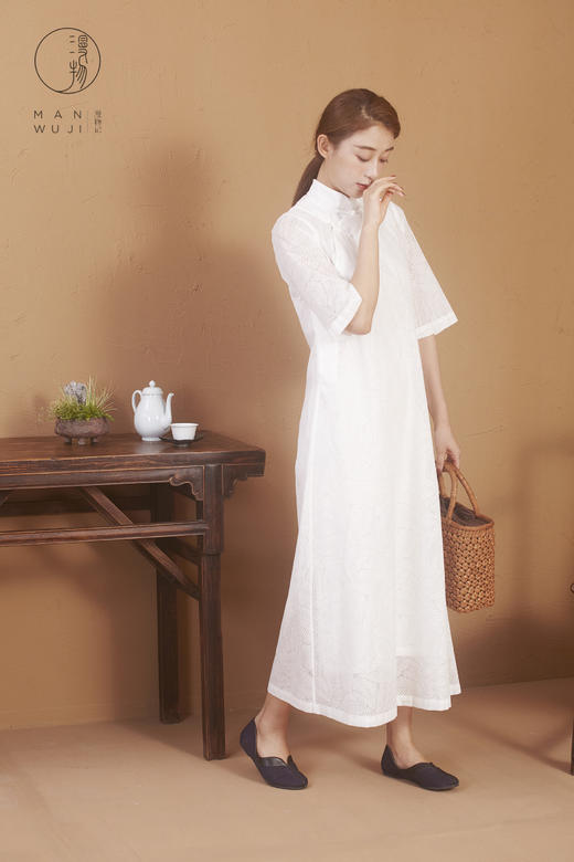 烂花棉连肩五分袖白色树叶纹旗袍（不含内搭） 商品图1