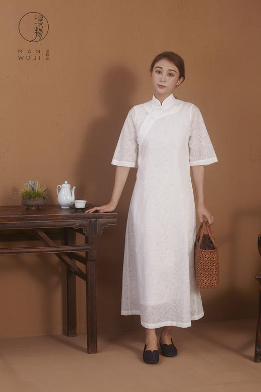 烂花棉连肩五分袖白色树叶纹旗袍（不含内搭） 商品图4