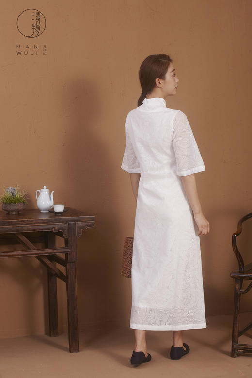 烂花棉连肩五分袖白色树叶纹旗袍（不含内搭） 商品图2