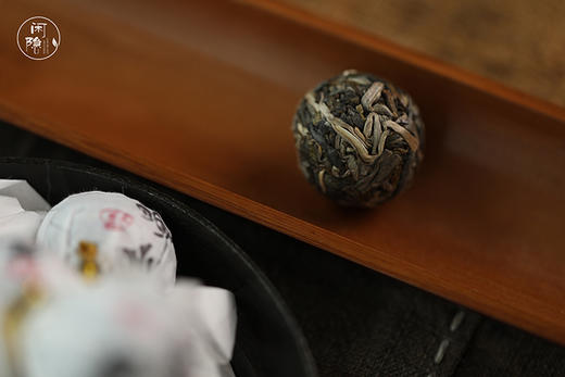 2022年老曼峨古树 普洱茶生茶（龙珠）100克 商品图1