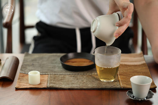 2022年曼松王子山 普洱茶生茶（龙珠） 100克 商品图5