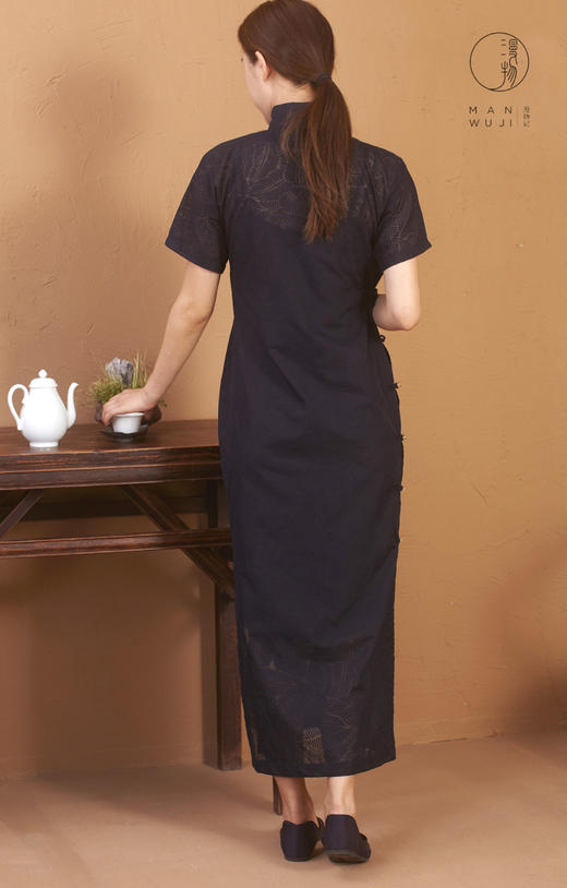 烂花棉连肩三分袖藏青树叶纹旗袍 商品图5