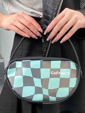 谁会不喜欢一个可甜可盐的小姐妹呢！