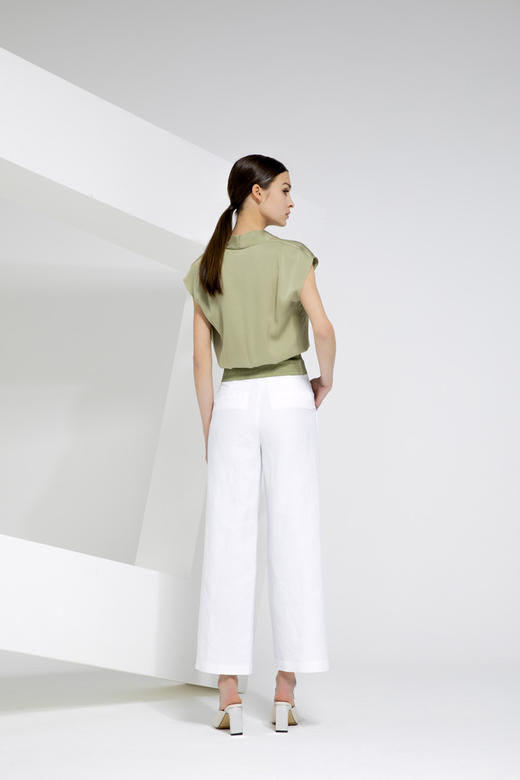 CARA时尚V领衬衫KB221MWB0121 商品图2