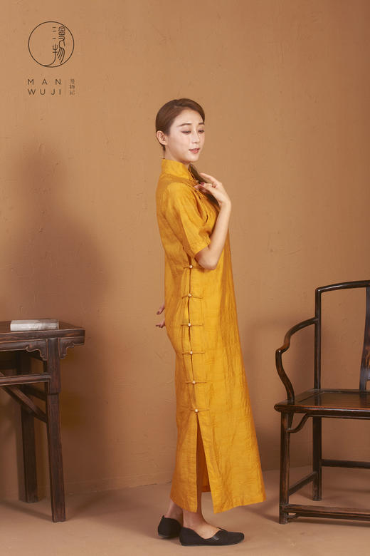 丝棉平肩四分袖金黄旗袍 商品图6