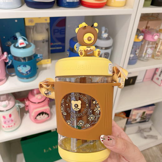 【品牌直发】【杯具熊冷萃吸管杯】550ml 夏季儿童学生防摔卡通杯 婴儿便携水壶 商品图4