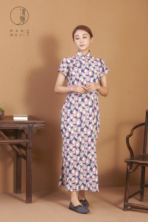 全棉连肩袖粉彩圆旗袍 商品图1